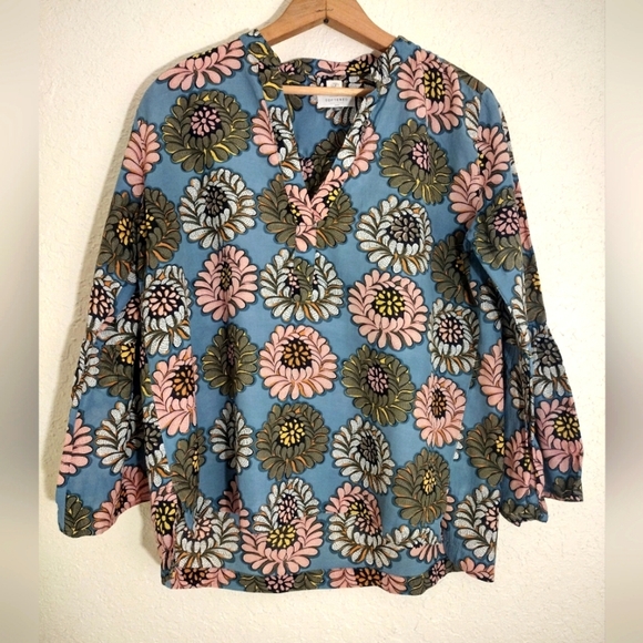 Ann Taylor Loft The Softened Floral Long Bell Sleeve V-Neck Top - Picture 2 of 7